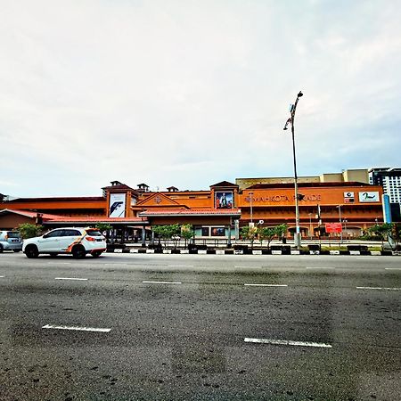 Bandar Melaka Family Bungalow Private Pool Bbq Wifi Netflix Malacca Exterior foto
