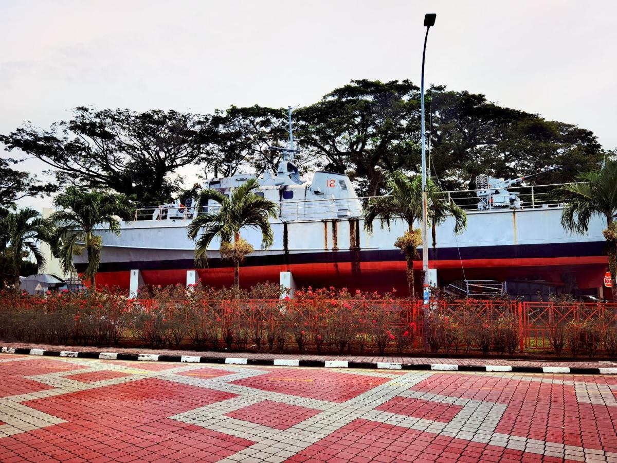 Bandar Melaka Family Bungalow Private Pool Bbq Wifi Netflix Malacca Exterior foto