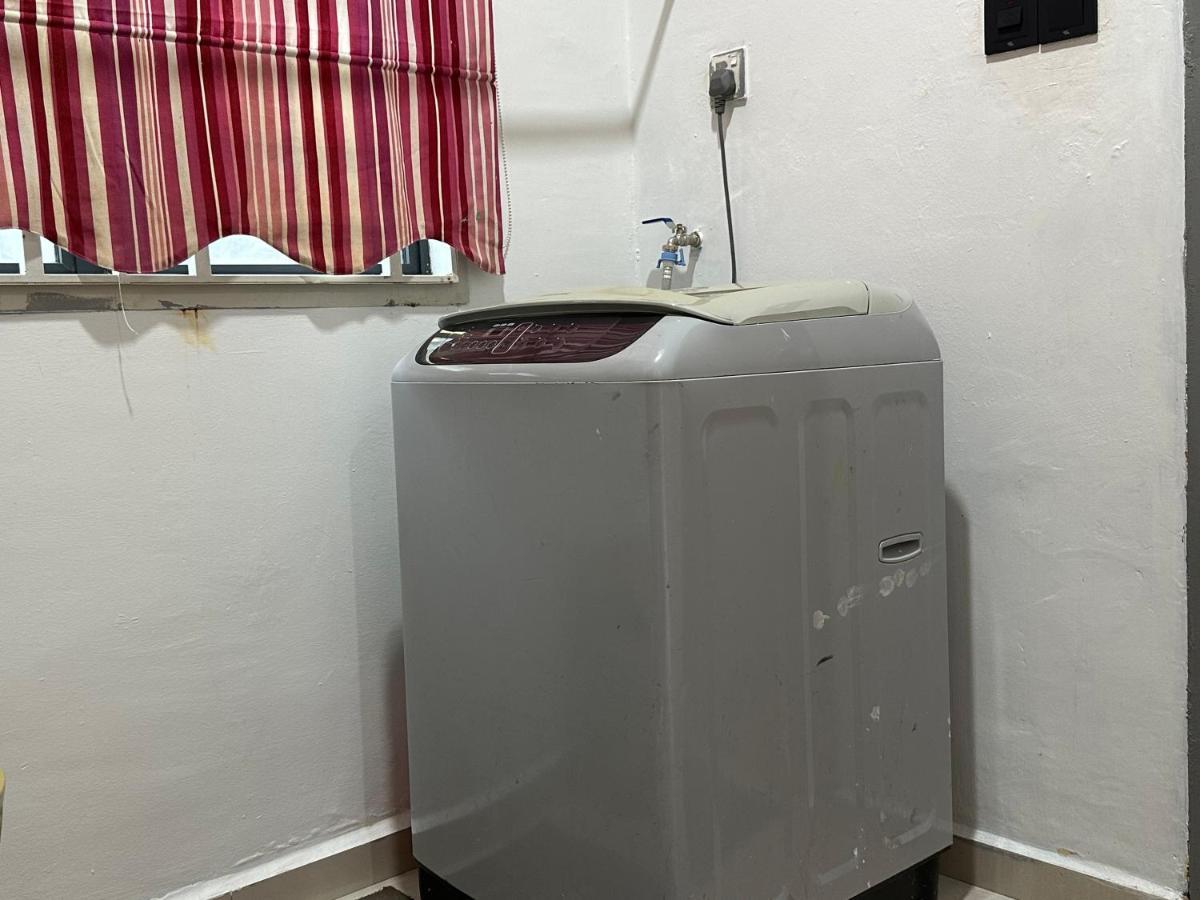 Bandar Melaka Family Bungalow Private Pool Bbq Wifi Netflix Malacca Exterior foto