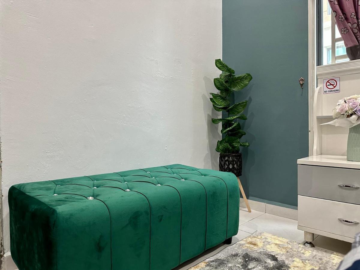 Bandar Melaka Family Bungalow Private Pool Bbq Wifi Netflix Malacca Exterior foto