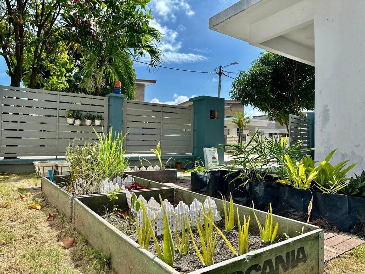 Bandar Melaka Family Bungalow Private Pool Bbq Wifi Netflix Malacca Exterior foto