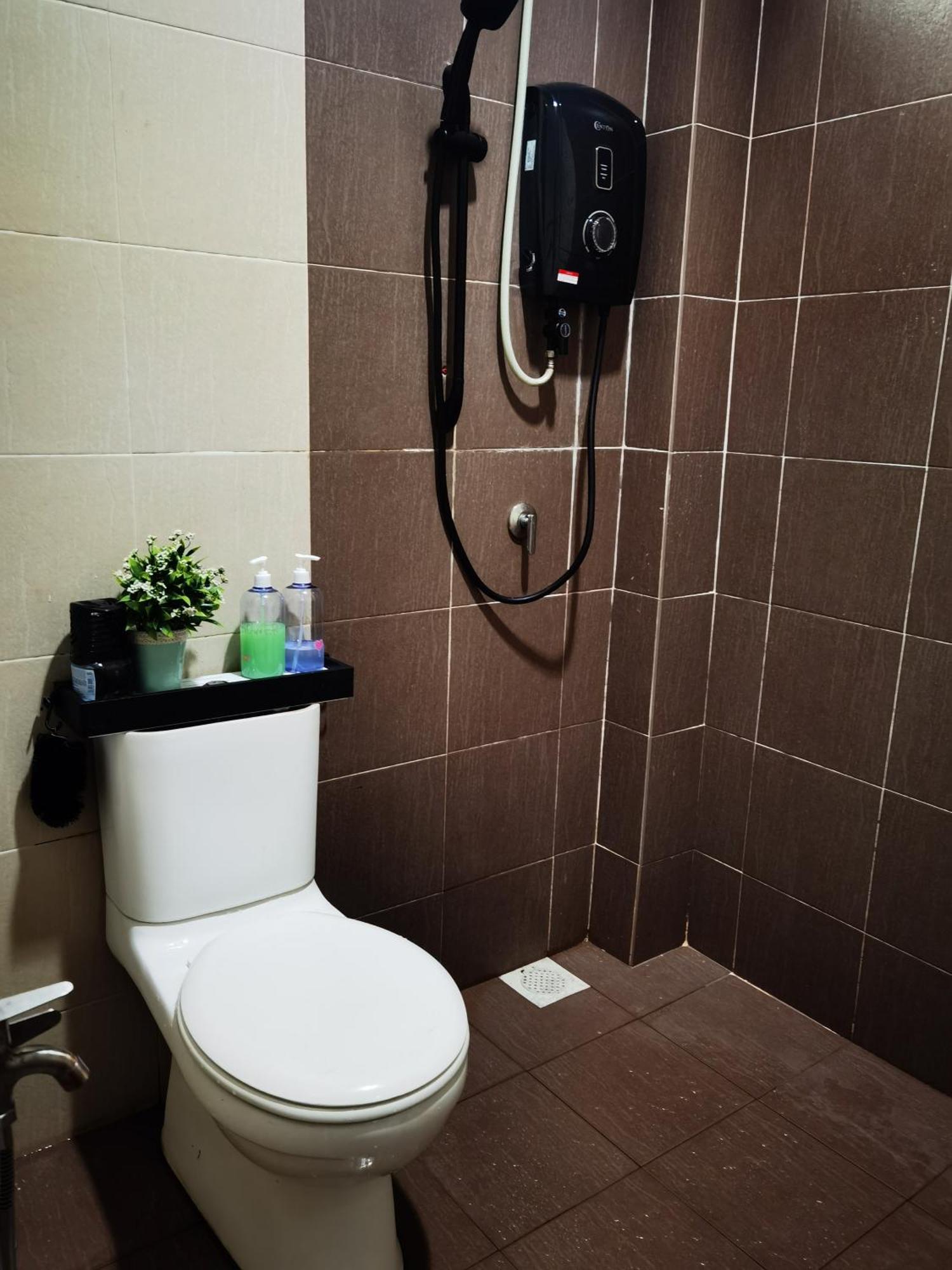 Bandar Melaka Family Bungalow Private Pool Bbq Wifi Netflix Malacca Exterior foto